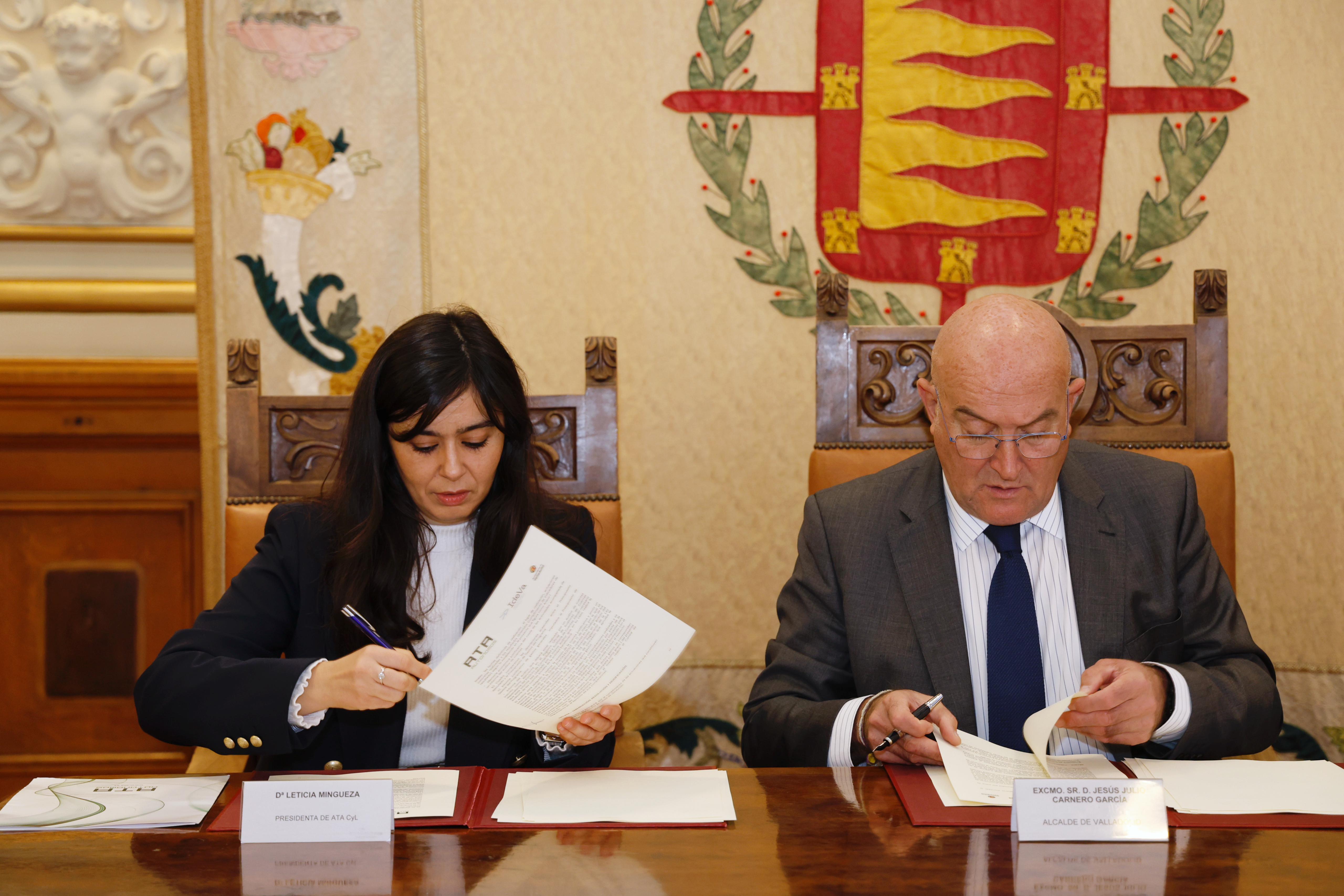 Signature of the agreement between the City of Valladolid and, ATA, National Federation of Self-Employed Workers' Associations