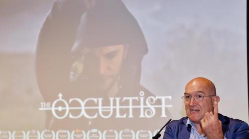 El alcalde de VAlladolid, Jesús Julio Carnero, en la presentación de The Occultist.