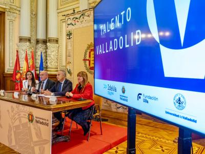 Acto de renovación del convenio entre Ayuntamiento de Valladolid y Universidad de Valladolid para impulsar el programa Valladolid Talento.